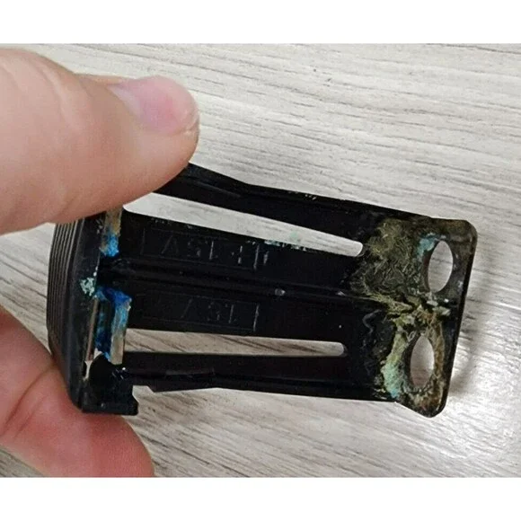 Nikon SS-15 Camera Flash w/Case included - Picture 7 of 10